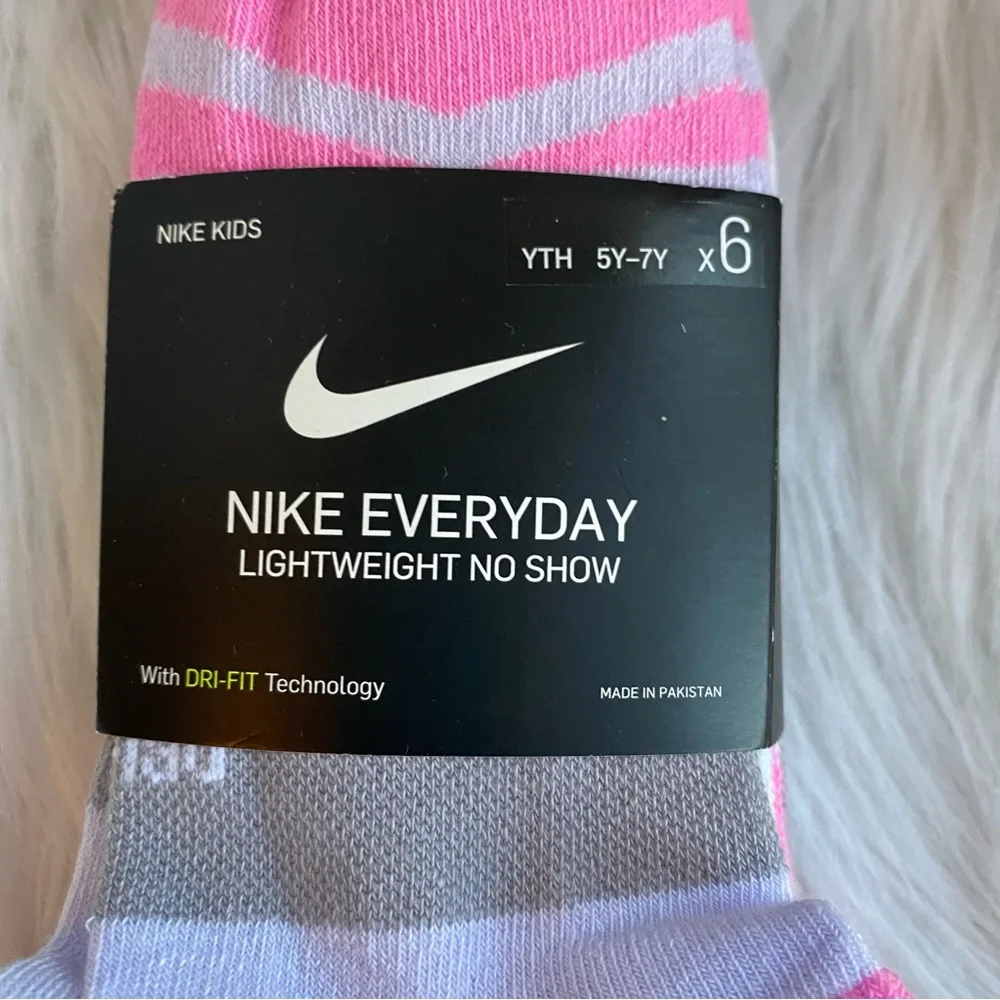 Girl’s Nike Socks